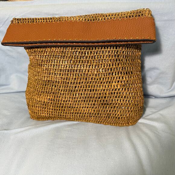 Michael Kors Santorini Raffia Clutch - Picture 5 of 8